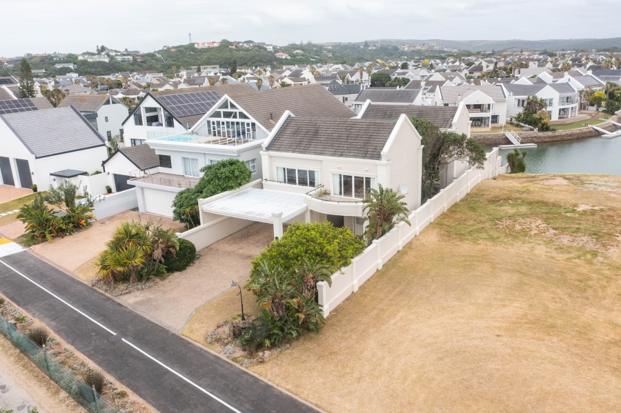 6 Bedroom Property for Sale in Royal Alfred Marina Eastern Cape